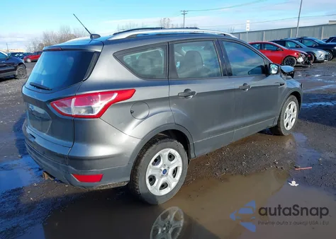 2014 Ford Escape S z USA, uszkodzony, nr VIN 1FMCU0F73EUE55913